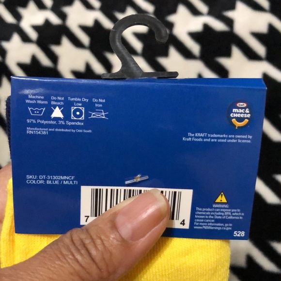 Odd Sox Mac & Cheese Novelty Socks - Picture 5 of 5